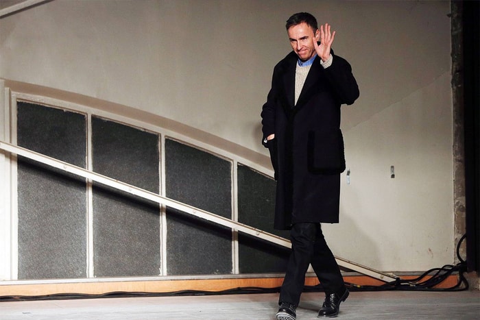 讓 Calvin Klein 起死回生：回顧 Raf Simons 任內 35 個精彩天橋時刻！