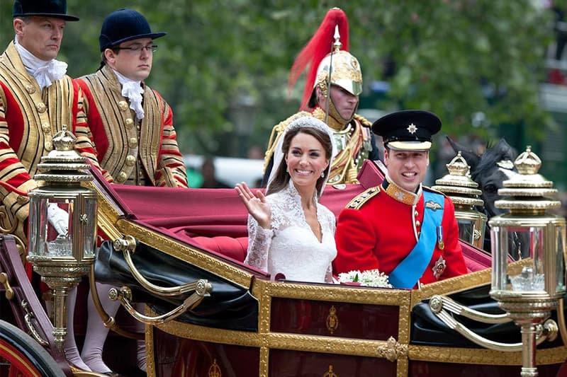 Kate Middleton Duchess of Cambridge spotted Driving herself Buckingham Palace London Instagram Prince William Security team British Royal Family