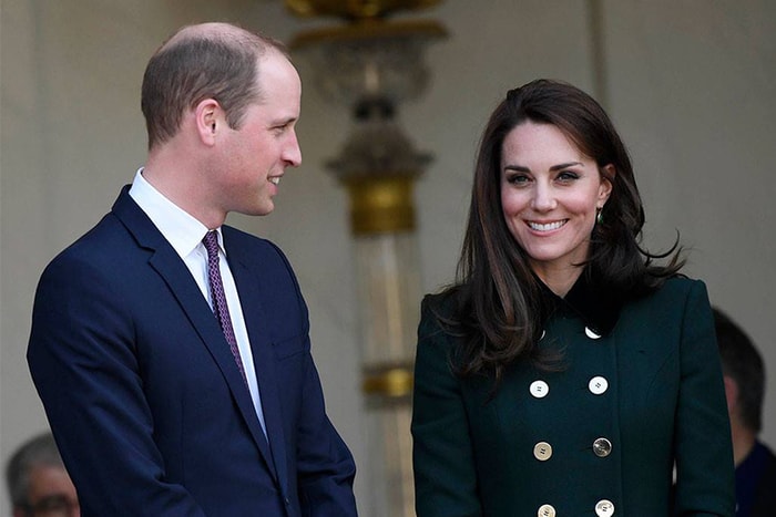 跟凱特分手後面對記者尖銳提問，威廉王子的答案連自己也禁不住笑！