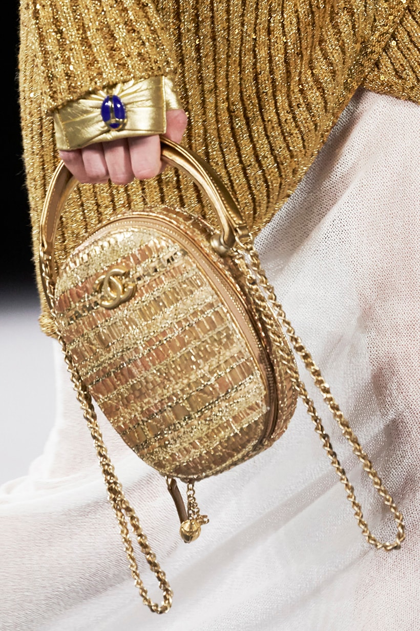 Chanel The Paris-New York 2018/19 Métiers d'art collection Handbags Accessories