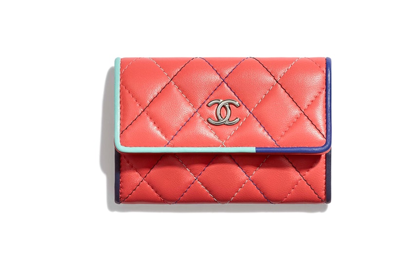 chanel-bags-pantone-living-coral-color-of-the-year-2019