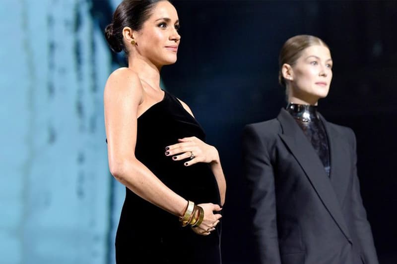Meghan Markle British Fashion Award Body Language