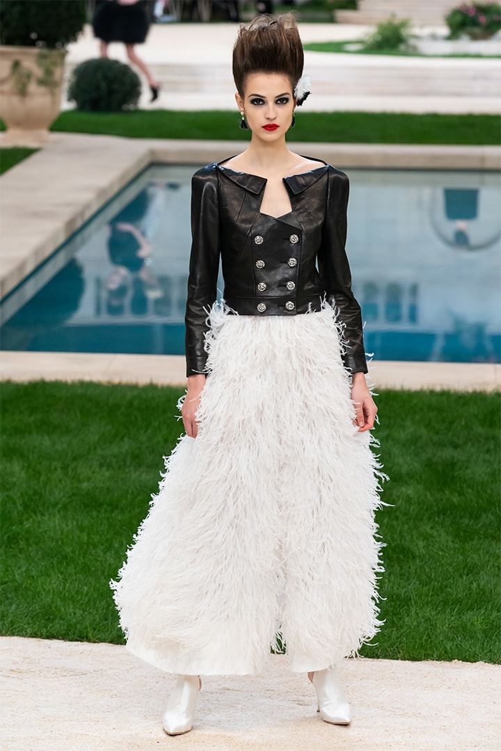 chanel-ss19-couture-runway-look