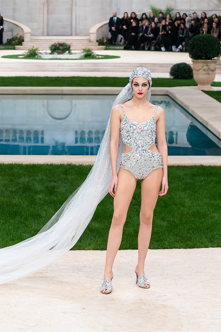 chanel-ss19-couture-runway-look