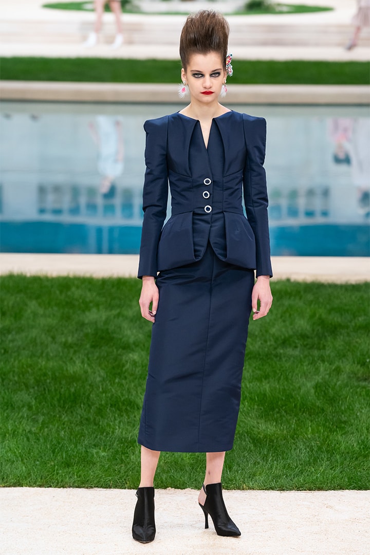 chanel-ss19-couture-runway-look