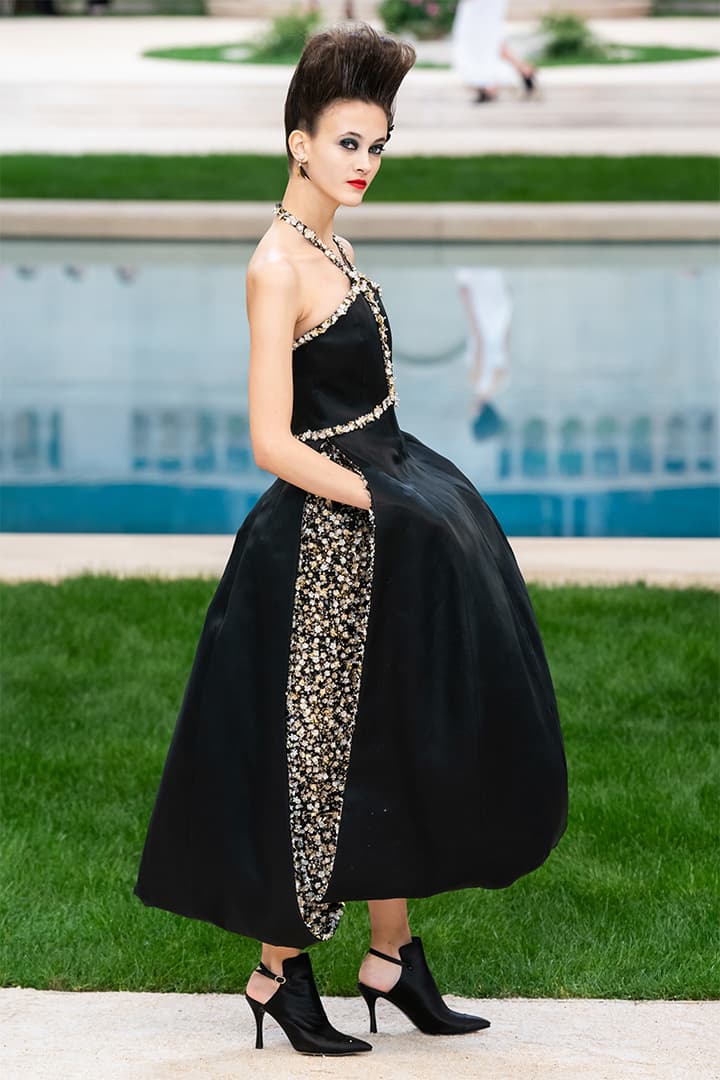 chanel-ss19-couture-runway-look