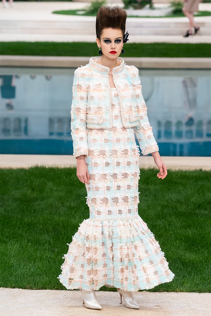 chanel-ss19-couture-runway-look