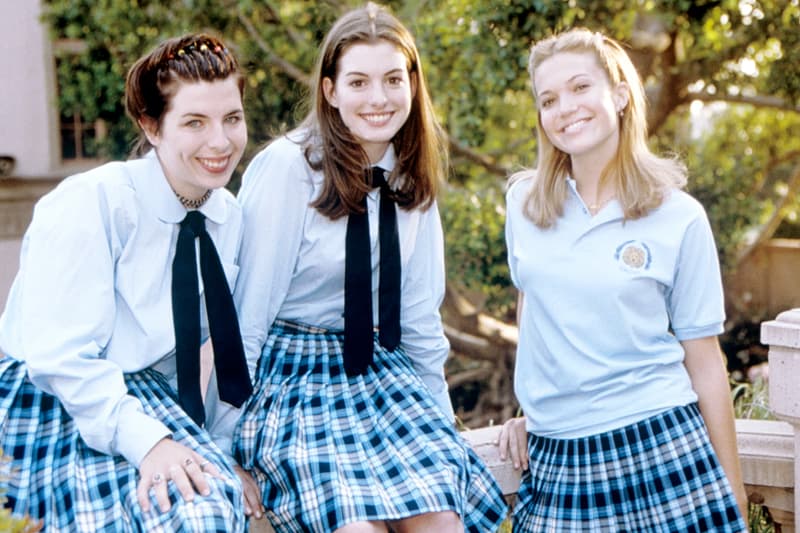 anne hathaway princess diaries 3 happening script working