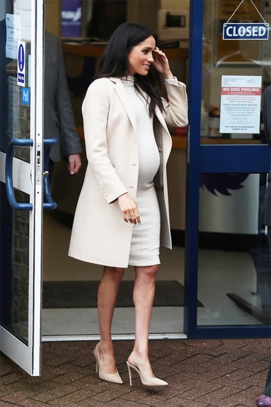 meghan-markle-hm-dress Maternity Style