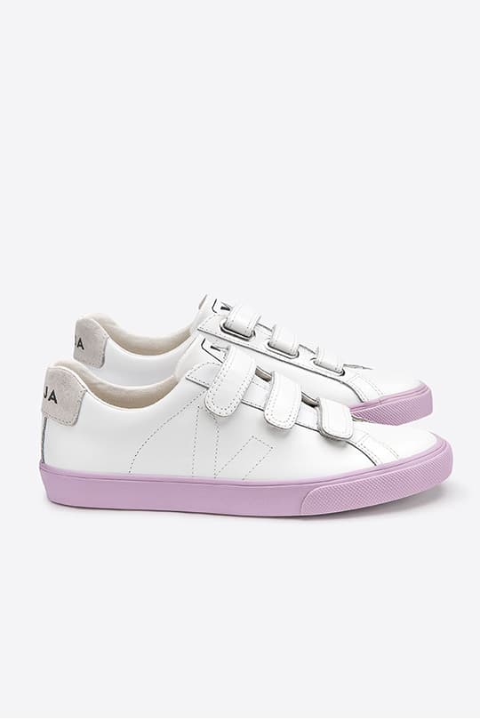 veja sneakers Meghan markle white pink