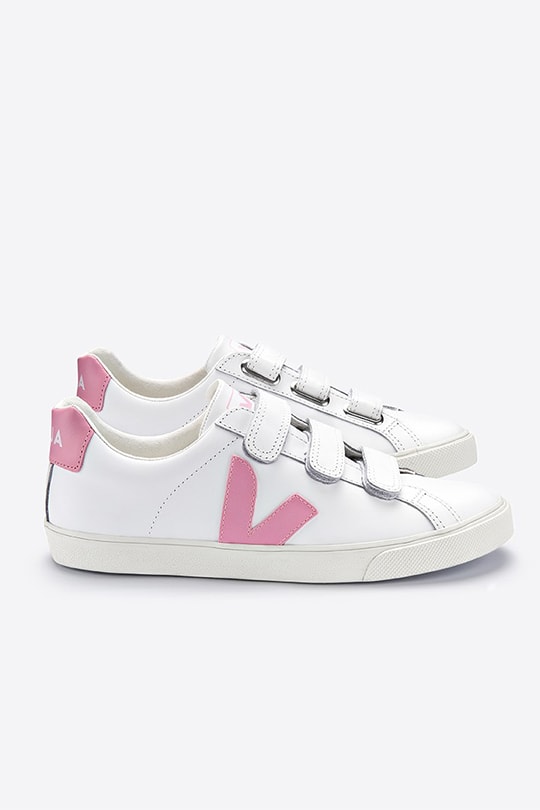 veja sneakers Meghan markle white pink