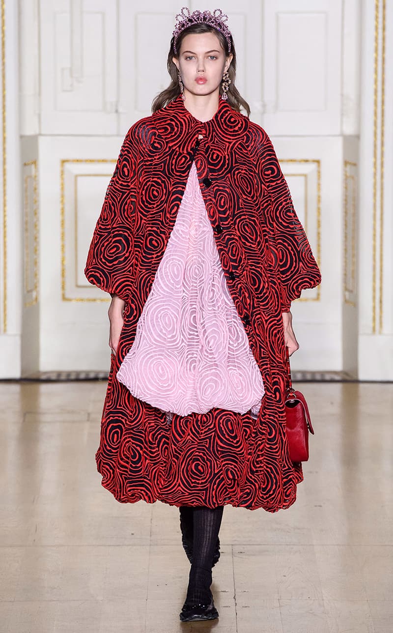 2019-lfw-simone-rocha-fashion-show