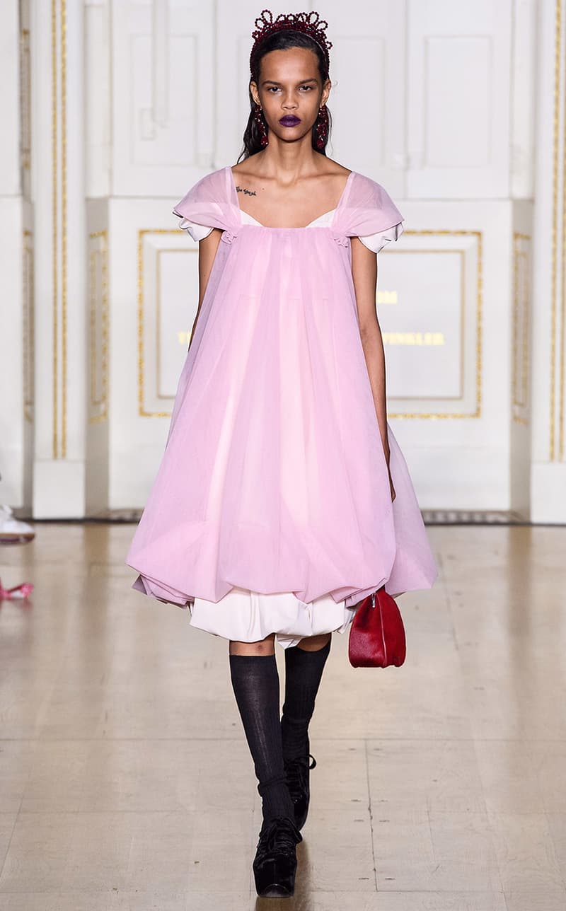 2019-lfw-simone-rocha-fashion-show