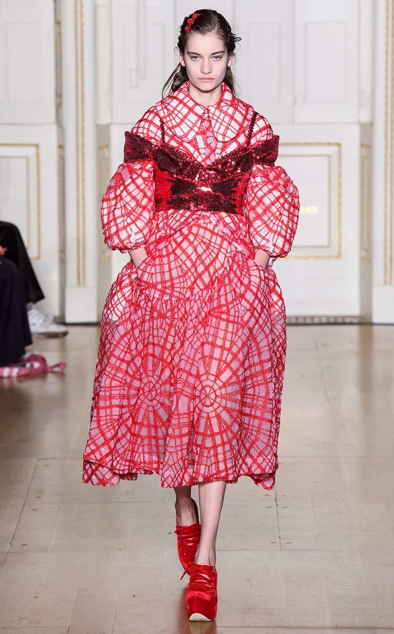 2019-lfw-simone-rocha-fashion-show