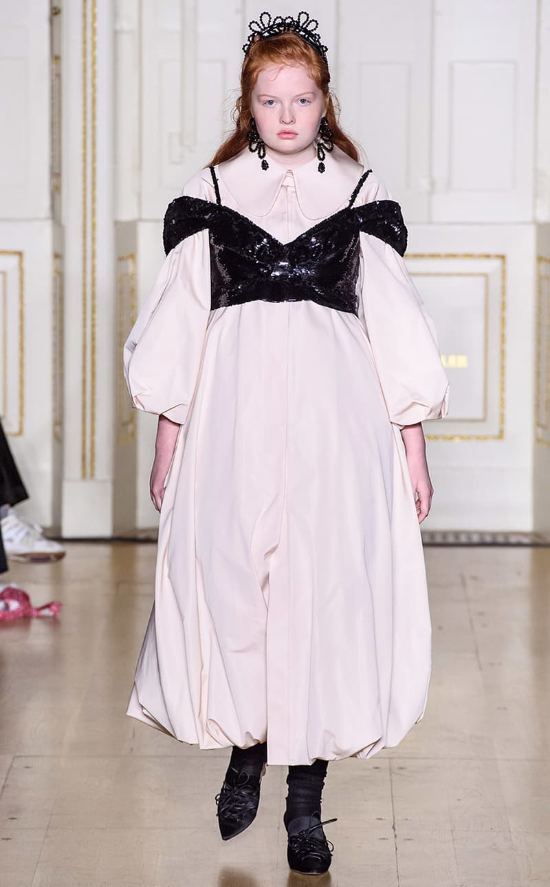 2019-lfw-simone-rocha-fashion-show