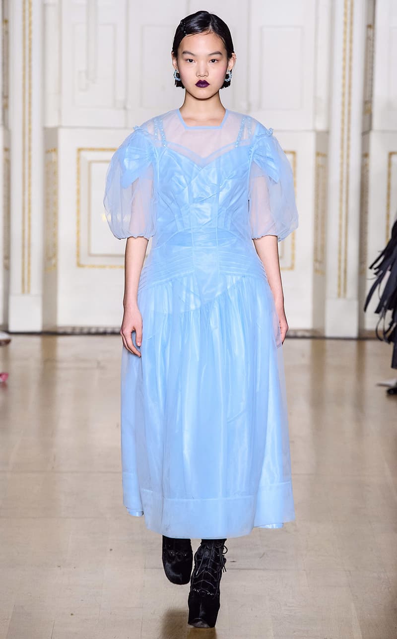 2019-lfw-simone-rocha-fashion-show