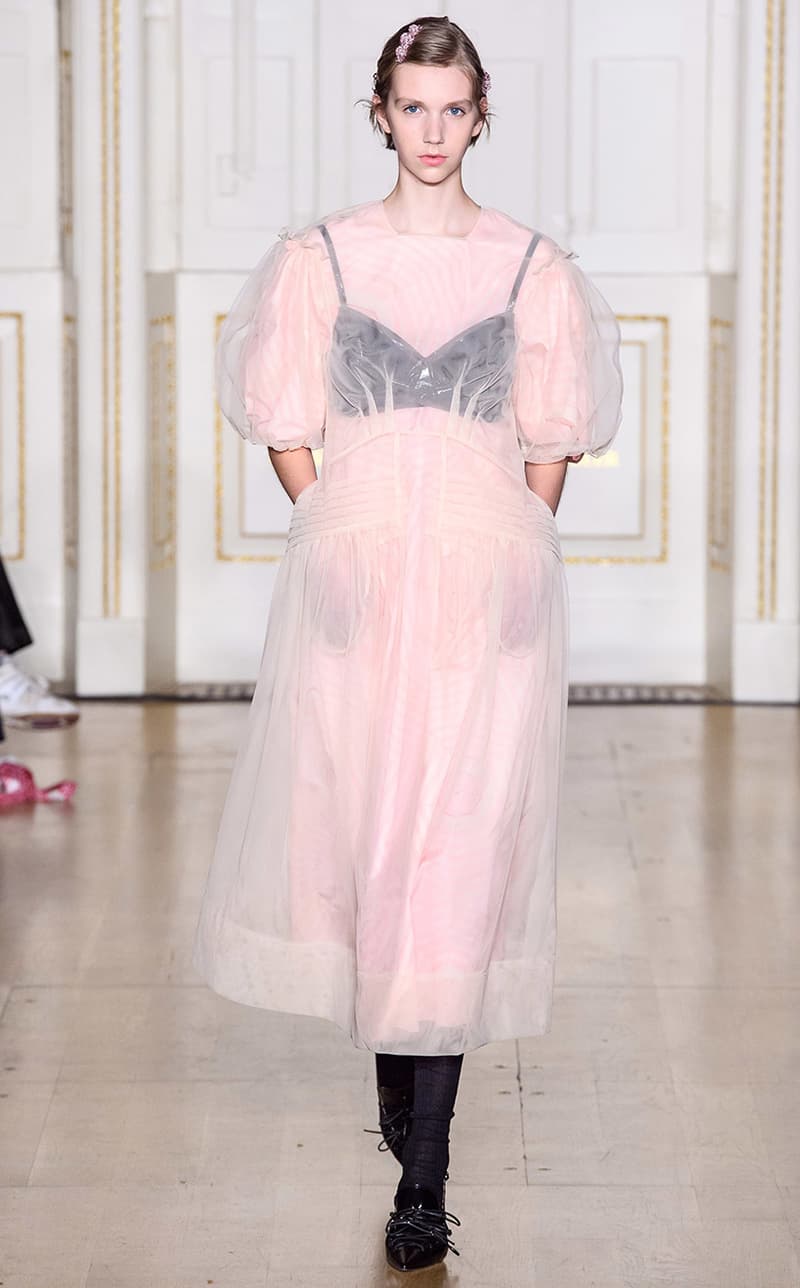 2019-lfw-simone-rocha-fashion-show