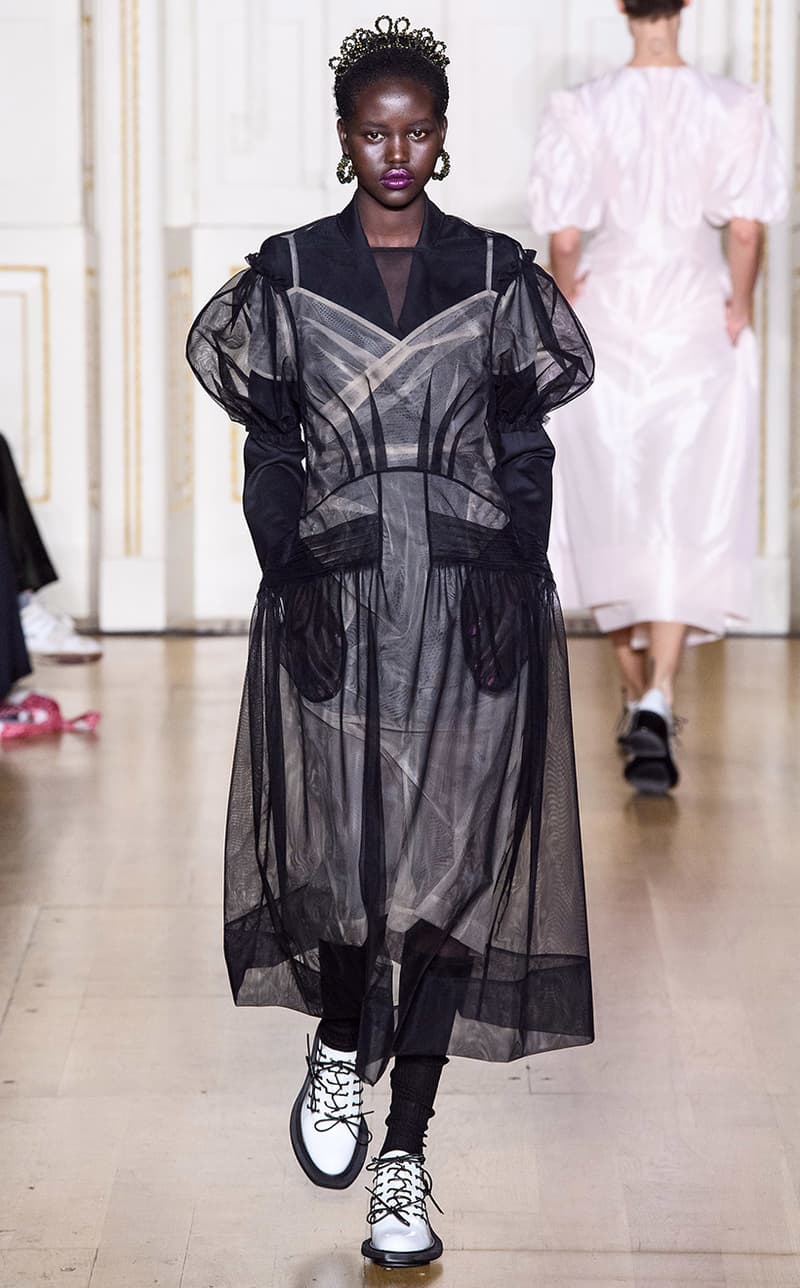 2019-lfw-simone-rocha-fashion-show