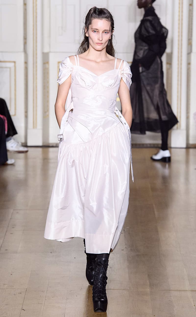 2019-lfw-simone-rocha-fashion-show