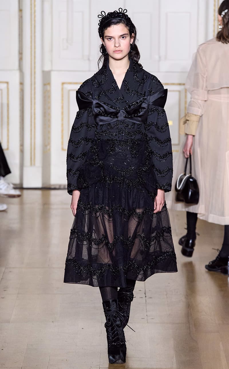 2019-lfw-simone-rocha-fashion-show