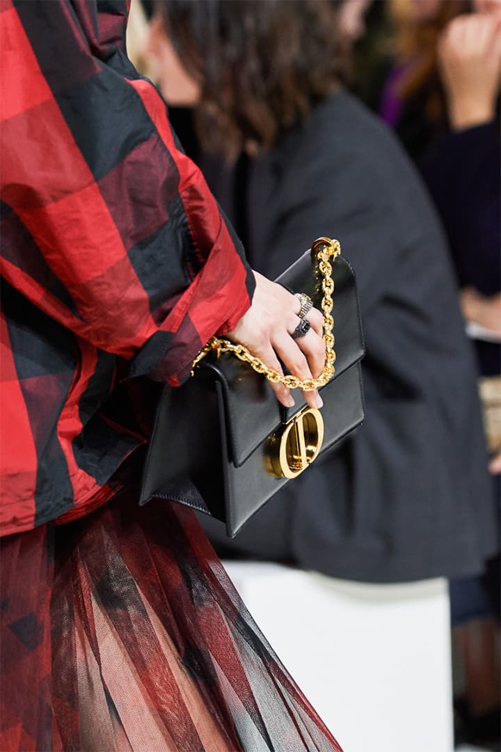 dior-handbags-fall-2019-runway