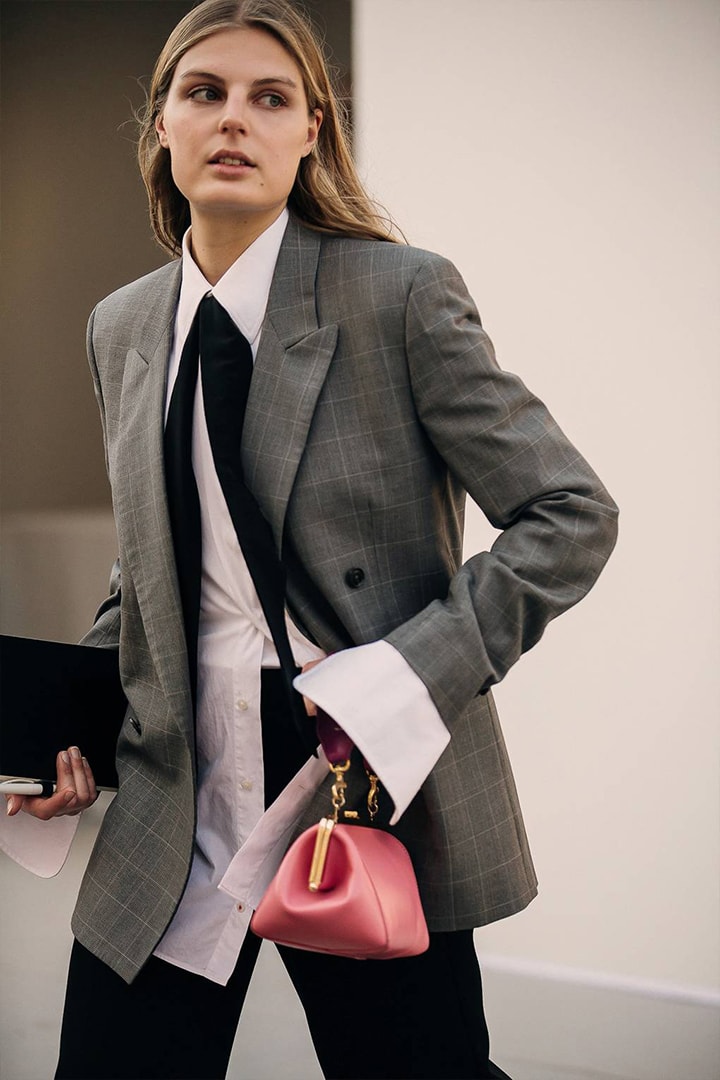 Street Style 2019 Paris Mini Bag Blazer Jonathan Daniel Pryce