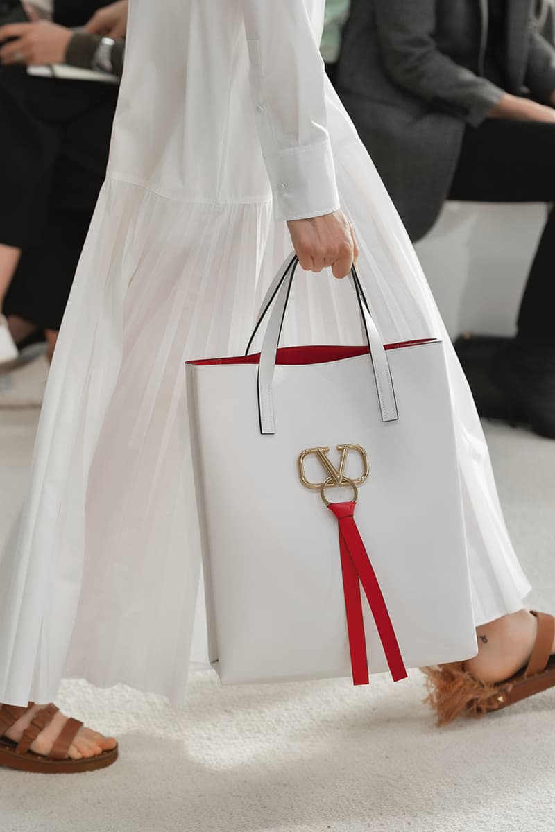 Valentino Garavani VRING Leather Tote - HKD 20,900