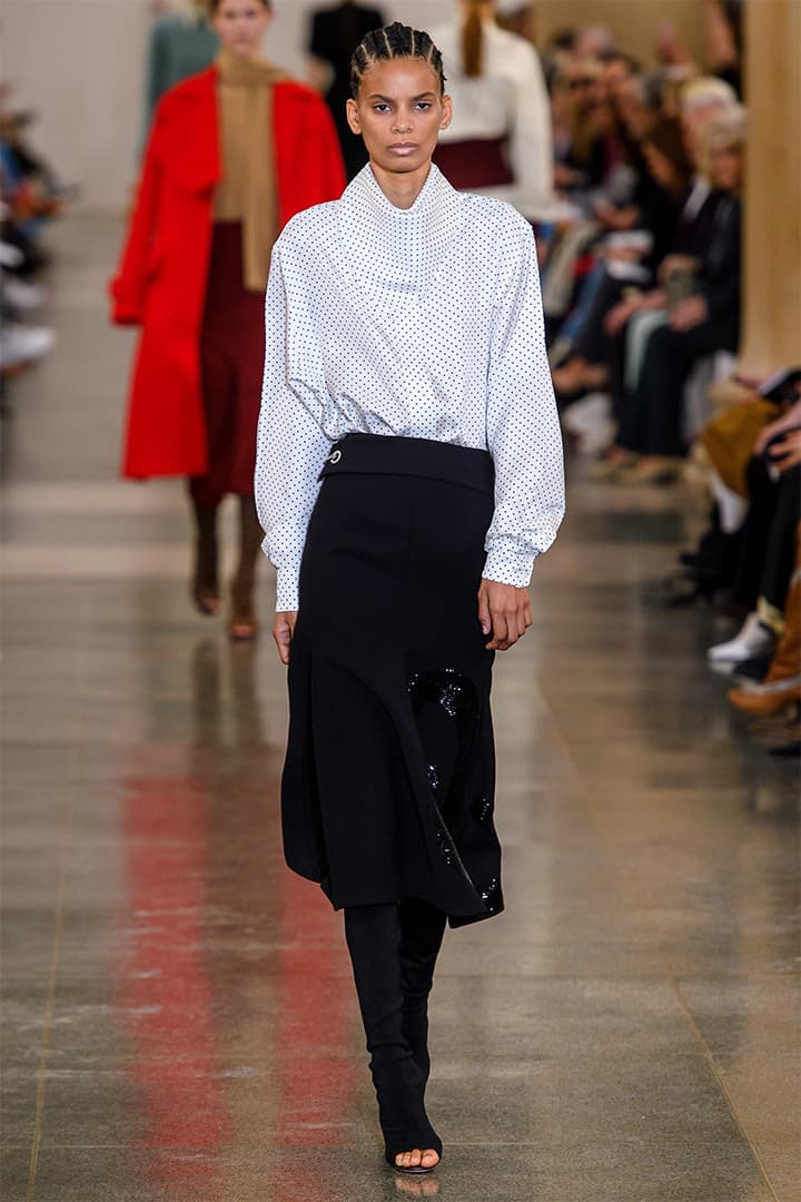victoria-beckham-fw19-lfw runway