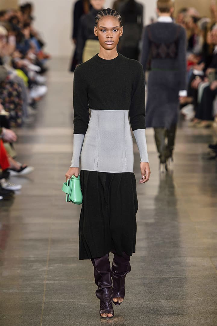 victoria-beckham-fw19-lfw runway