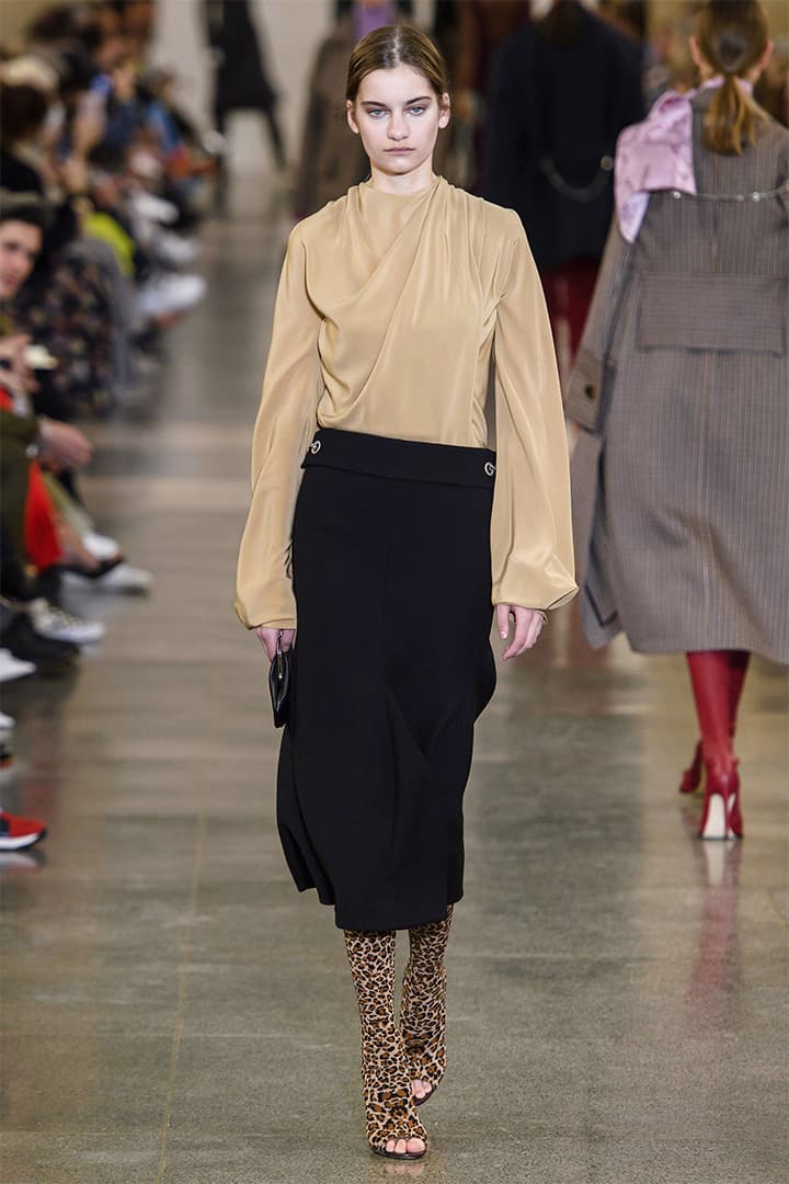 victoria-beckham-fw19-lfw runway