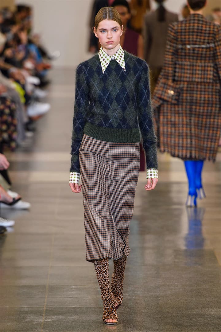 victoria-beckham-fw19-lfw runway