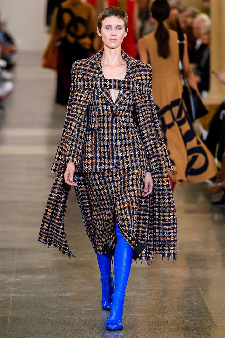 victoria-beckham-fw19-lfw runway
