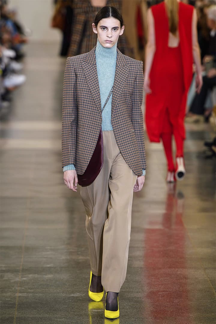 victoria-beckham-fw19-lfw runway