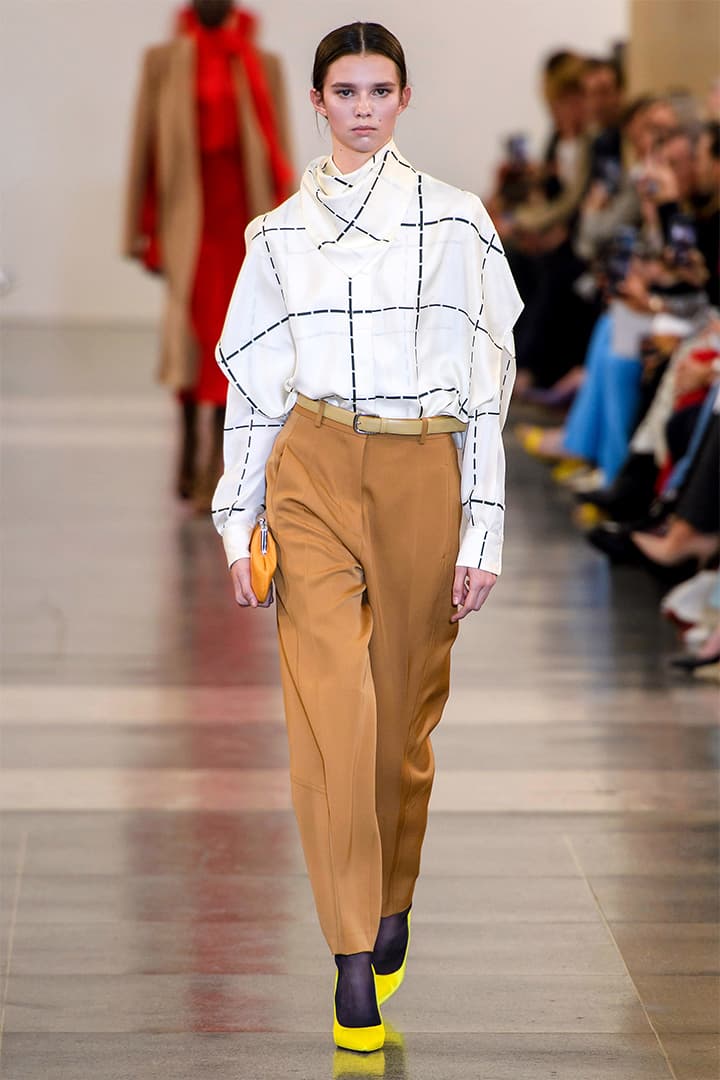 victoria-beckham-fw19-lfw runway