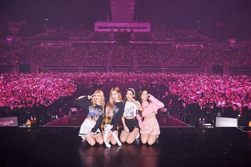 Blackpink Jennie Lisa Jisoo Rose Taipei Concert Tour Blinks fans Concert stage selfie Solo Kiss and Makeup DDU DU DDU DU Forever Young Stay Boombayah K Pop Korean Idols celebrities singers girl band