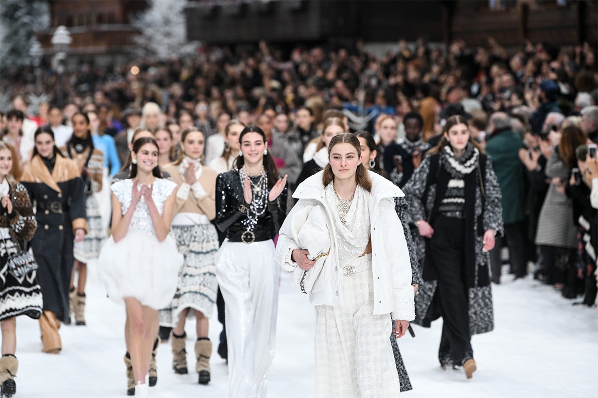 Chanel 2019 Fall Runway Paris Fashion Week Models