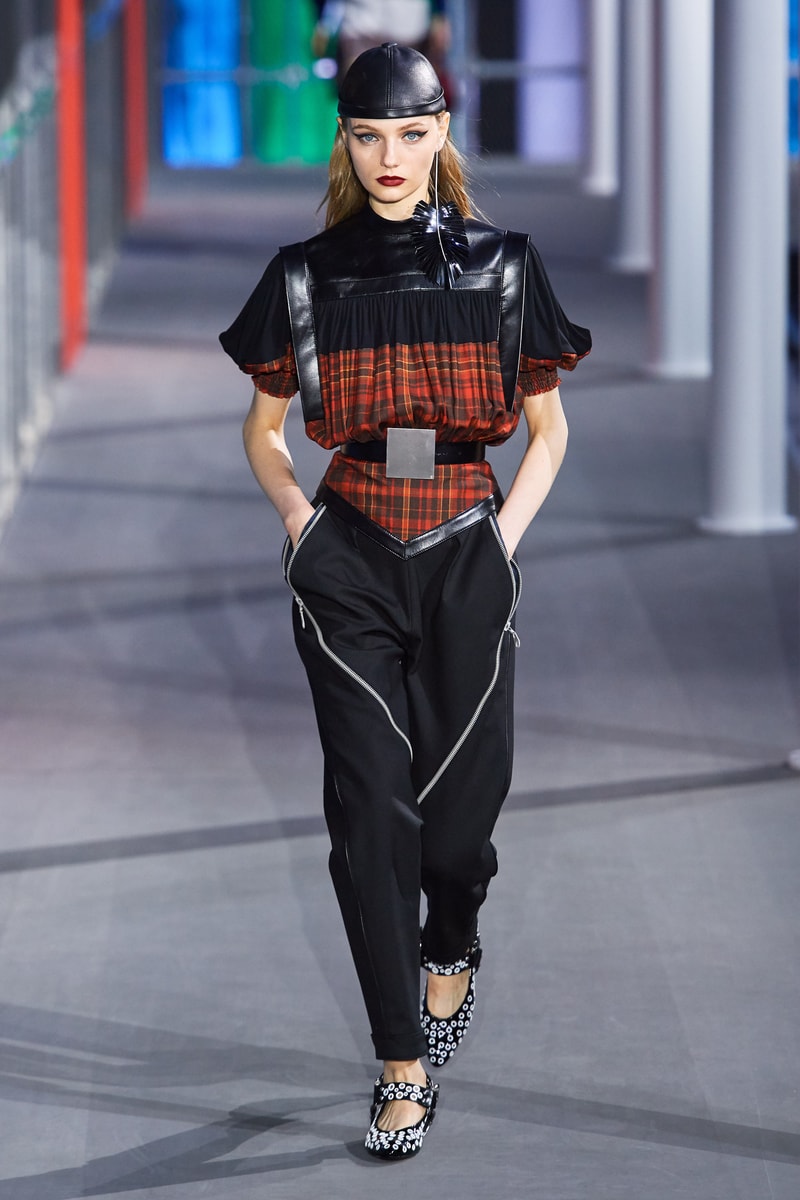Louis vuitton 2019 fw fashion show runway Paris fashion week