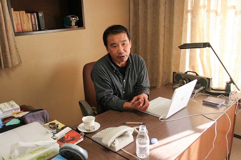 haruki murakami talk about social media