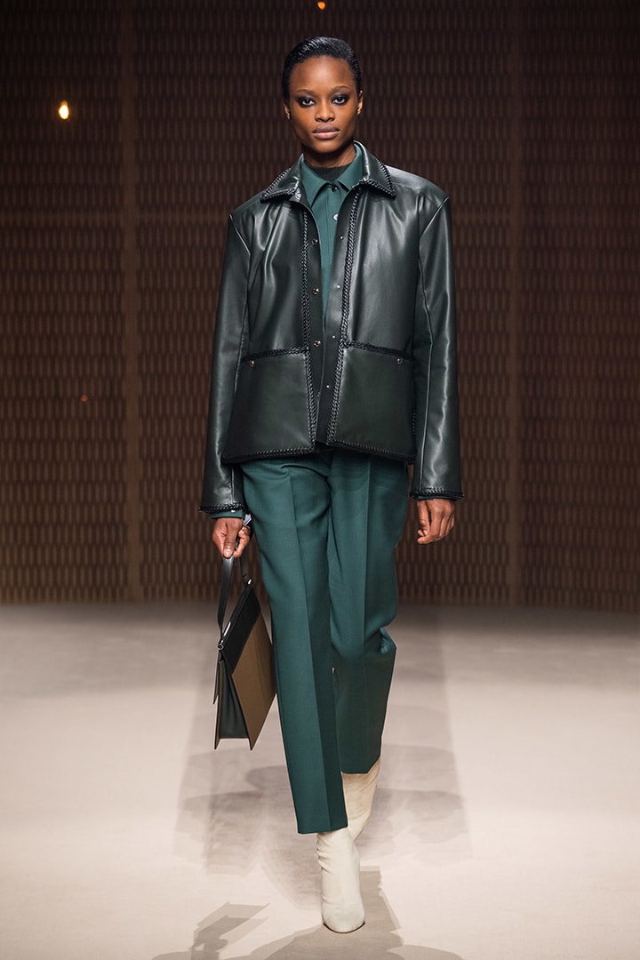 Hermès PFW Paris Fashion Week 2019 Fall Nadège Vanhee-Cybulski Leather silk coat dress feminine women starry light