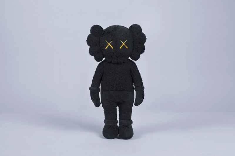 kaws-holiday-hong-kong-companion-limited-edition