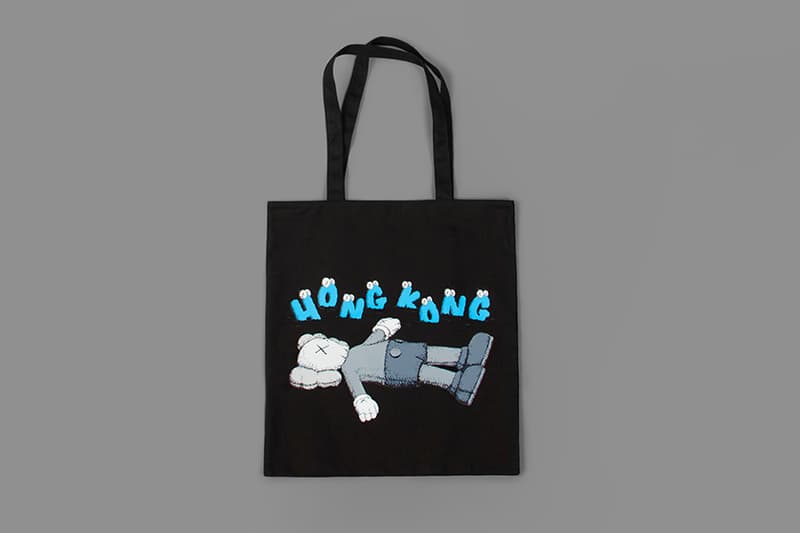 kaws holiday-hong-kong TOTE BAG