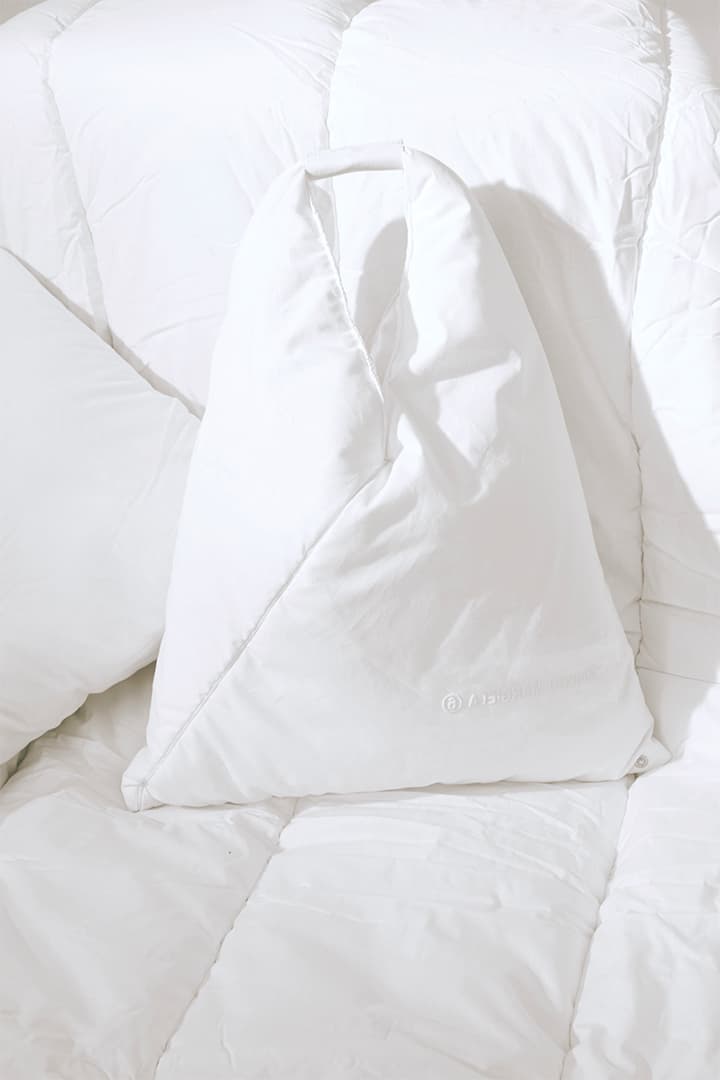 MM6 PADDED BAG