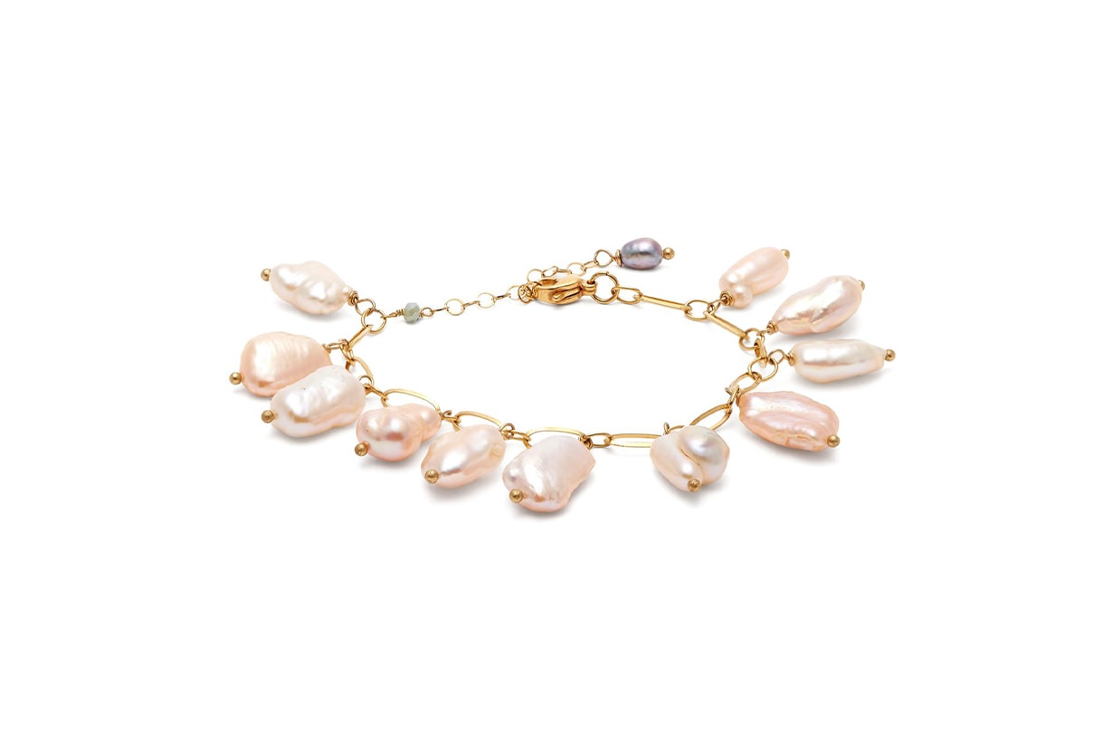 timeless pearly bracelet