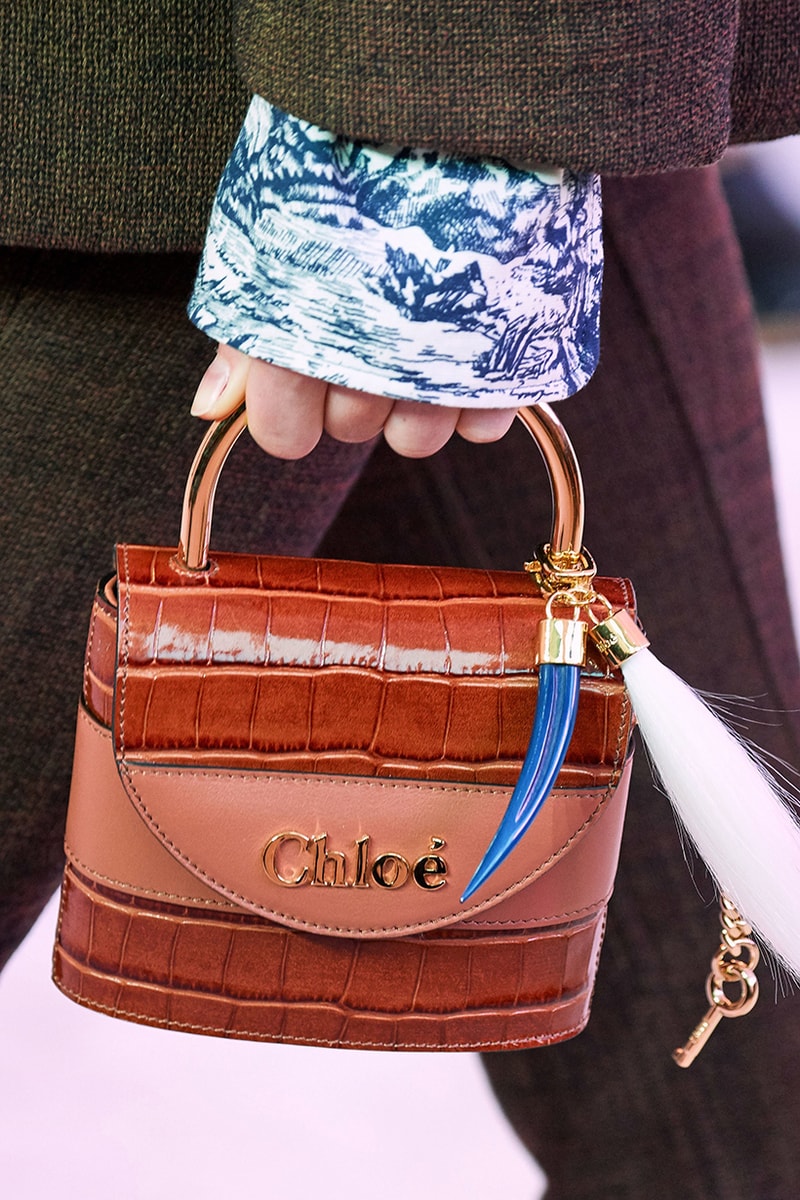 pfw-chloe-2019-fall-winter-fashion-show-hangbag