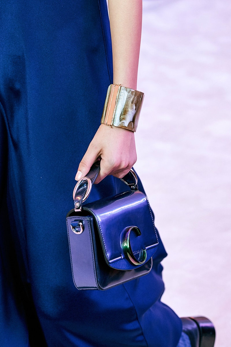 pfw-chloe-2019-fall-winter-fashion-show-hangbag