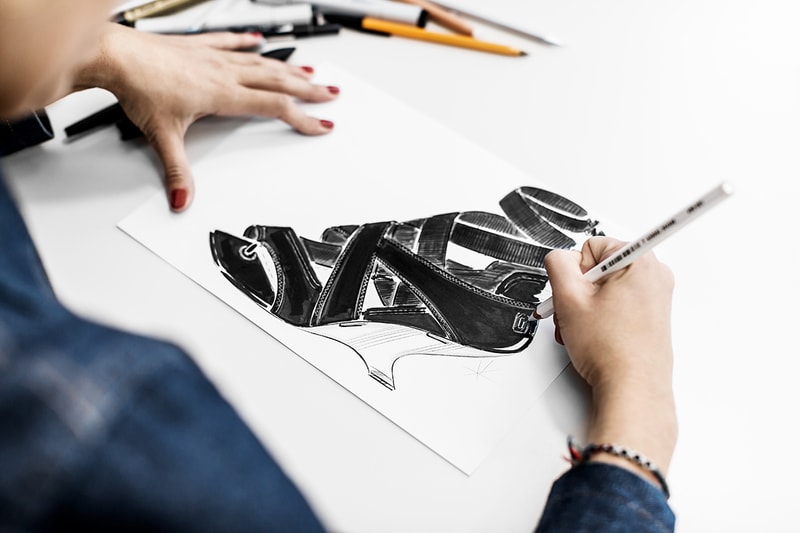 Dior is launching the dior etoile shoes in 2019 spring