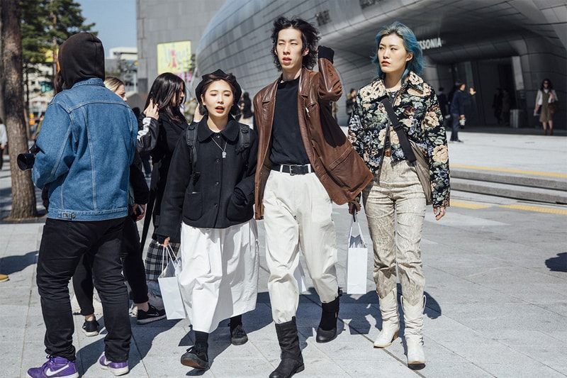 Korean Girl black and white Fashion Street Style