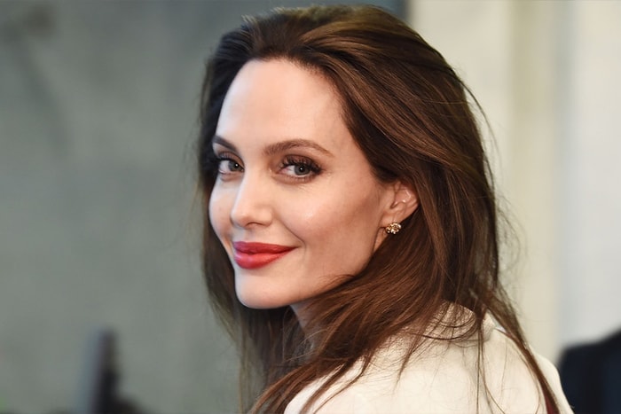 不再是你的姓氏:法院批准 Angelina Jolie 把名字中的「Pitt」刪除!