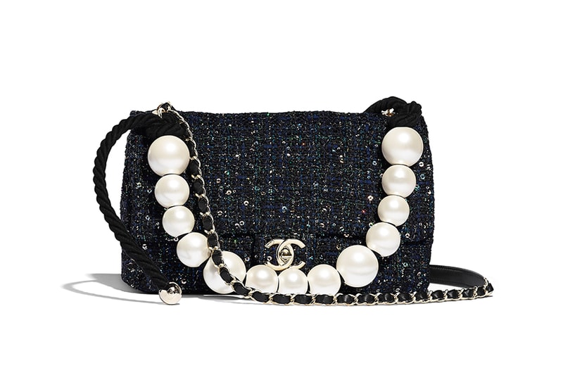Chanel pearl handbags black