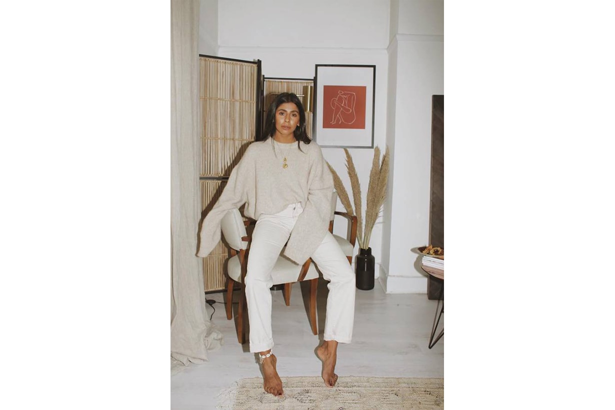 Tone on tone beige fashion instagram influencer